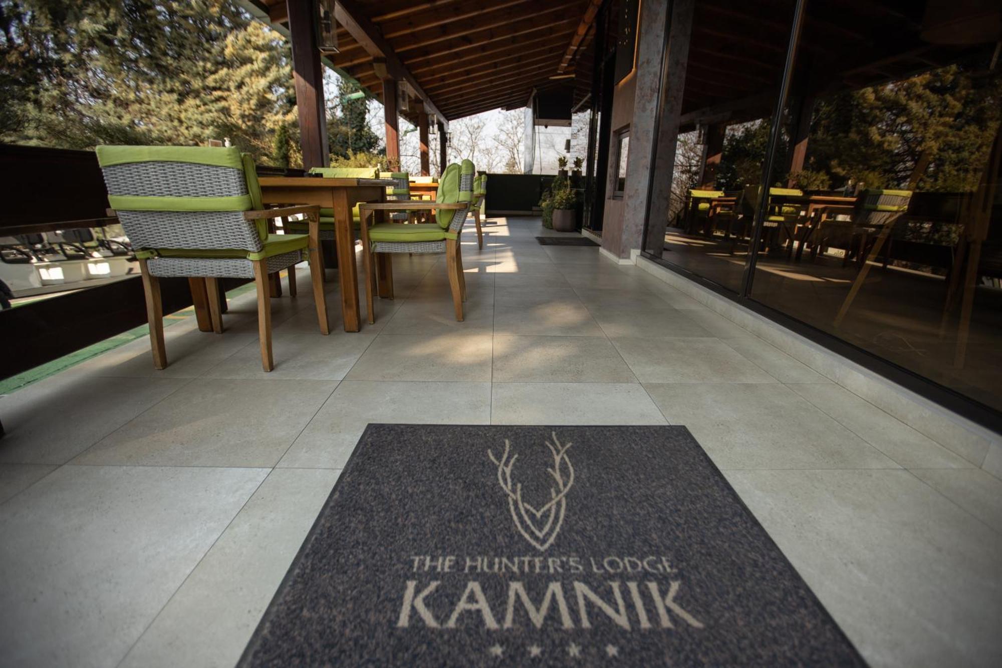 The Hunter'S Lodge Kamnik สโกเปีย ภายนอก รูปภาพ